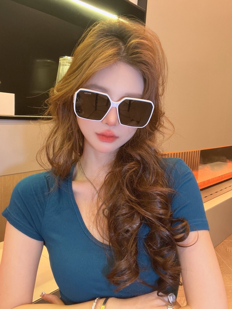 Miu miu Sunglasses